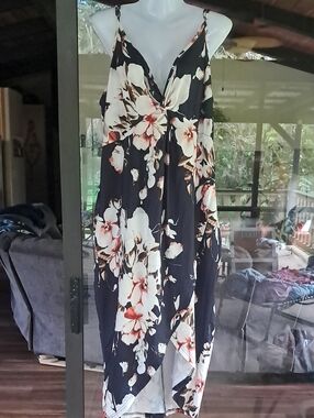 Black Floral Spaghetti Strap Maxi Dress